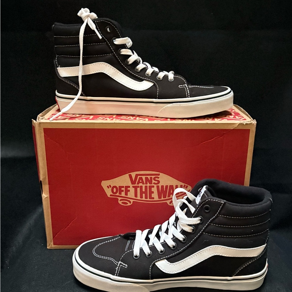 🏷 VANS | BNIB Filmore High-Top Canvas Flat Sneakers - Women's 9, Black/White